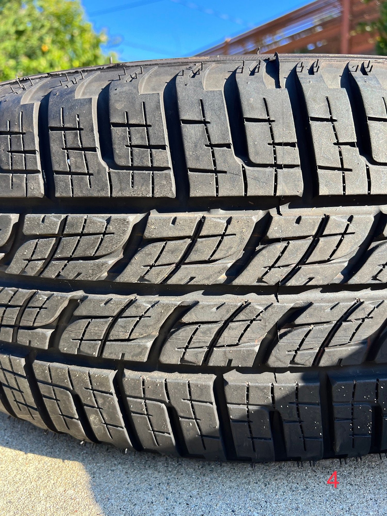 Wheels and Tires/Axles - Land Rover LR4 Stock Wheel with Spare & Tires - $990 - Used - 2014 to 2016 Land Rover LR4 - Burbank, CA 91505, United States