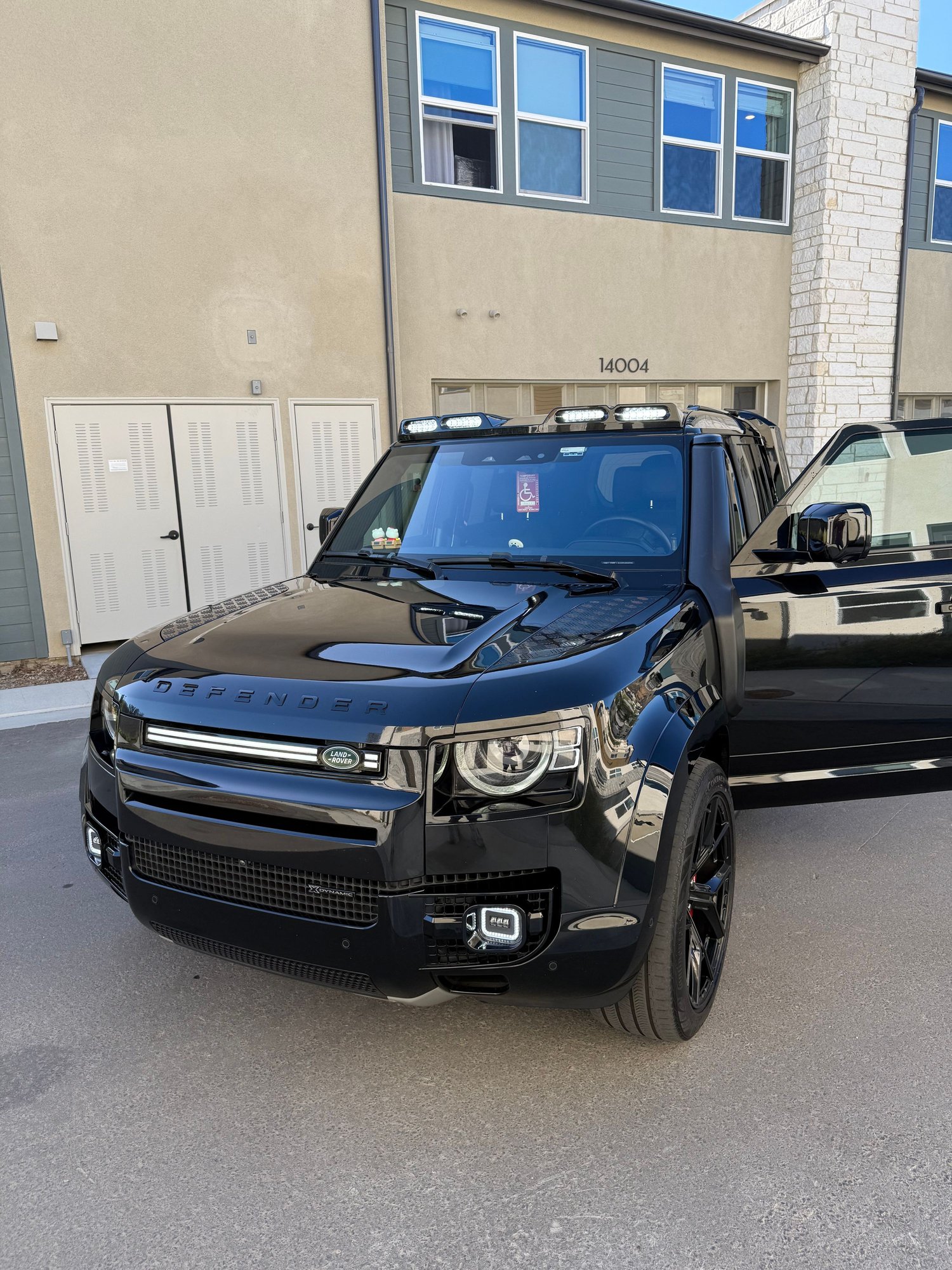 2022 Land Rover Defender - 2022 Land Rover Defender 110 • HSE Sport Utility 4D - Used - VIN SALE3ERU8N2087263 - 56,000 Miles - 6 cyl - AWD - Automatic - SUV - Black - San Diego, CA 92126, United States