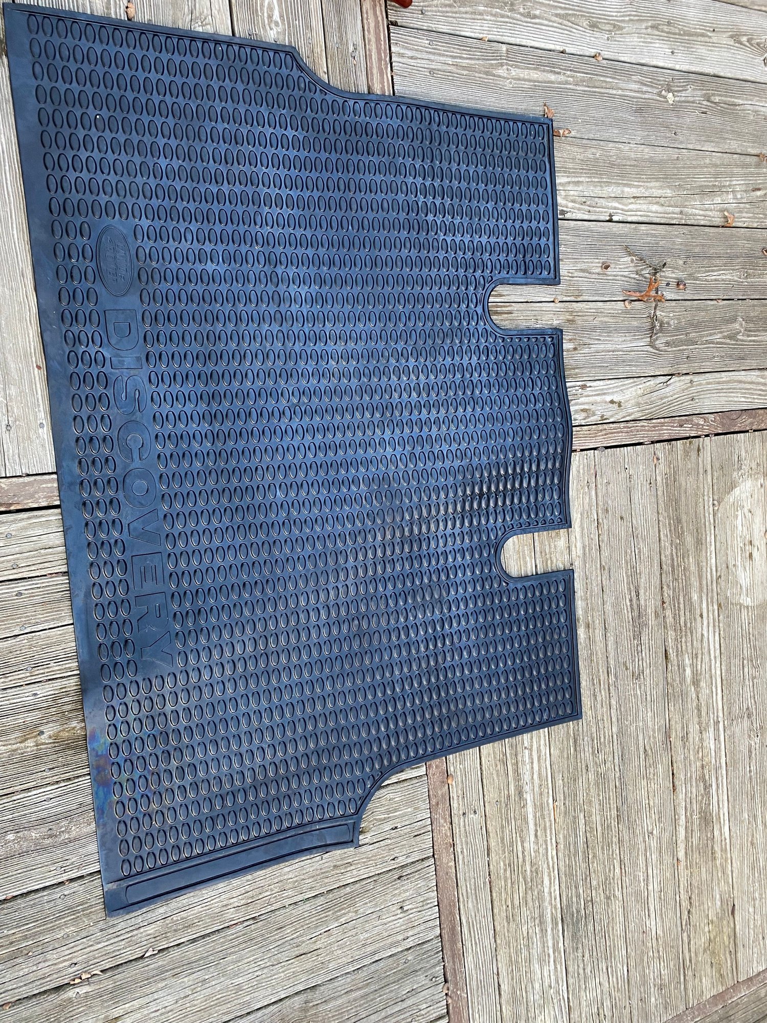 Interior/Upholstery - Rubber Rear Cargo Area Liner - Used - 1996 to 1998 Land Rover Discovery - Muncie, IN 47304, United States