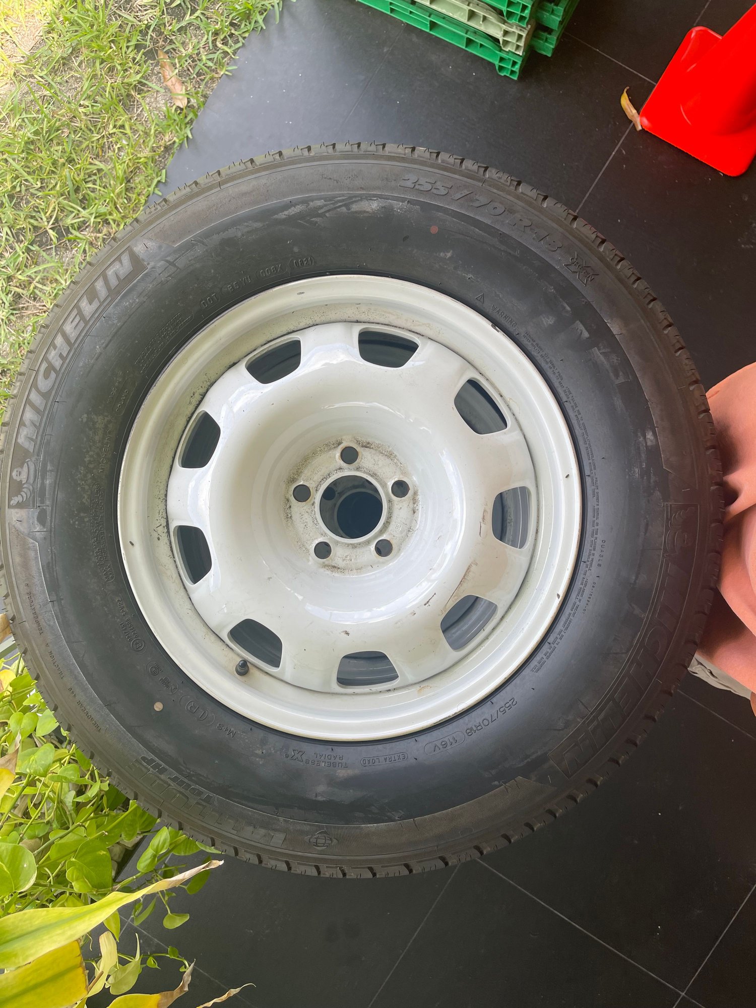 Drivetrain - New Defender steel wheels - Used - 2020 to 2024 Land Rover Defender - Miramar, FL 33023, United States