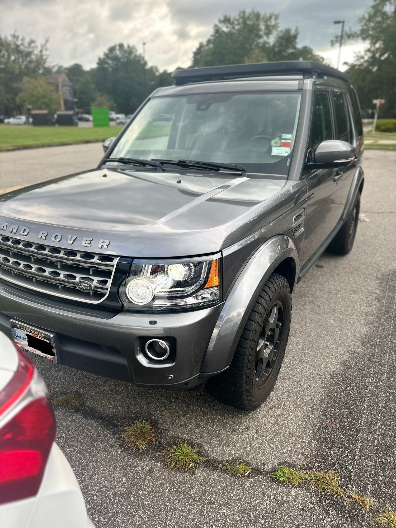 2015 Land Rover LR4 - 2015 LR4 W/ 500 miles on new engine - Used - VIN SALAG2V65FA761675 - 103,000 Miles - 6 cyl - 4WD - Automatic - SUV - Gray - Centerport, NY 11721, United States