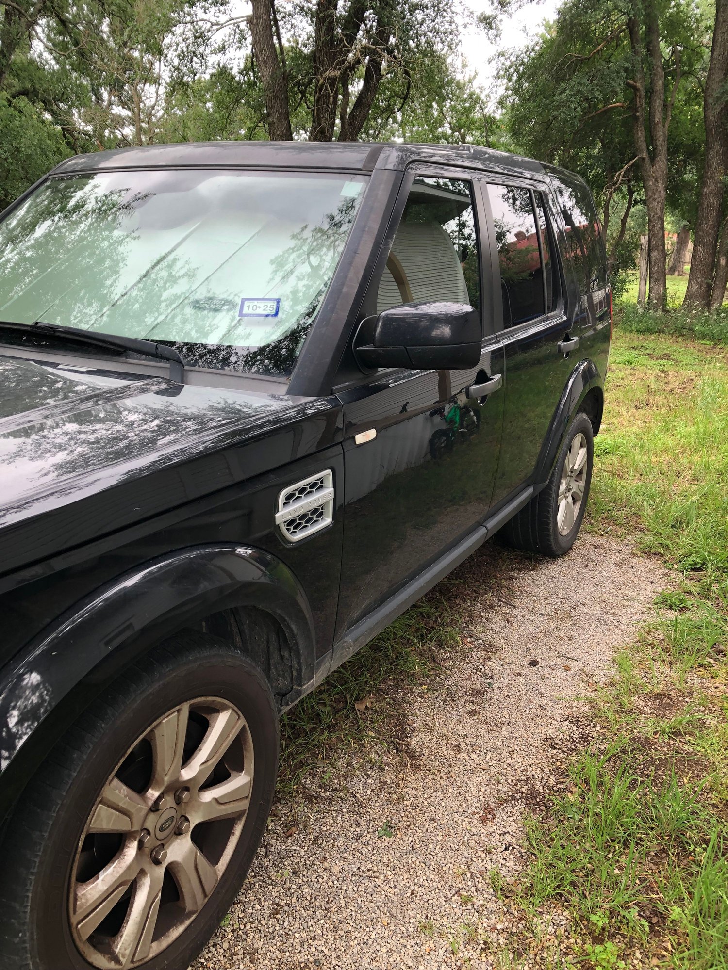 2013 Land Rover LR4 - For Sale - Used - VIN Salak2d40da678084 - 182,000 Miles - 8 cyl - 4WD - Black - Mineral Wells, TX 76067, United States