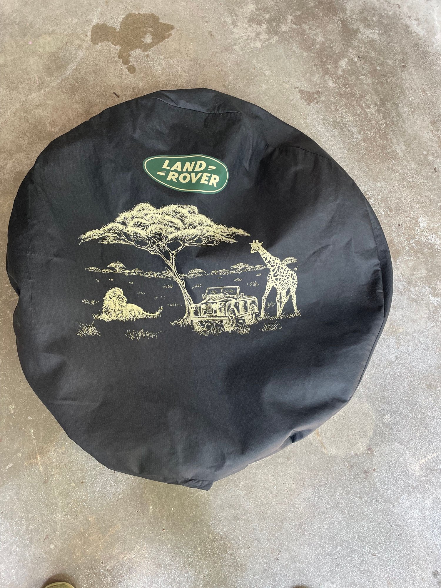 Wheels and Tires/Axles - Used L663 Defender (2020+) Safari Wheel Cover - Used - 2020 to 2024 Land Rover Defender 110 - Chicago, IL 60044, United States