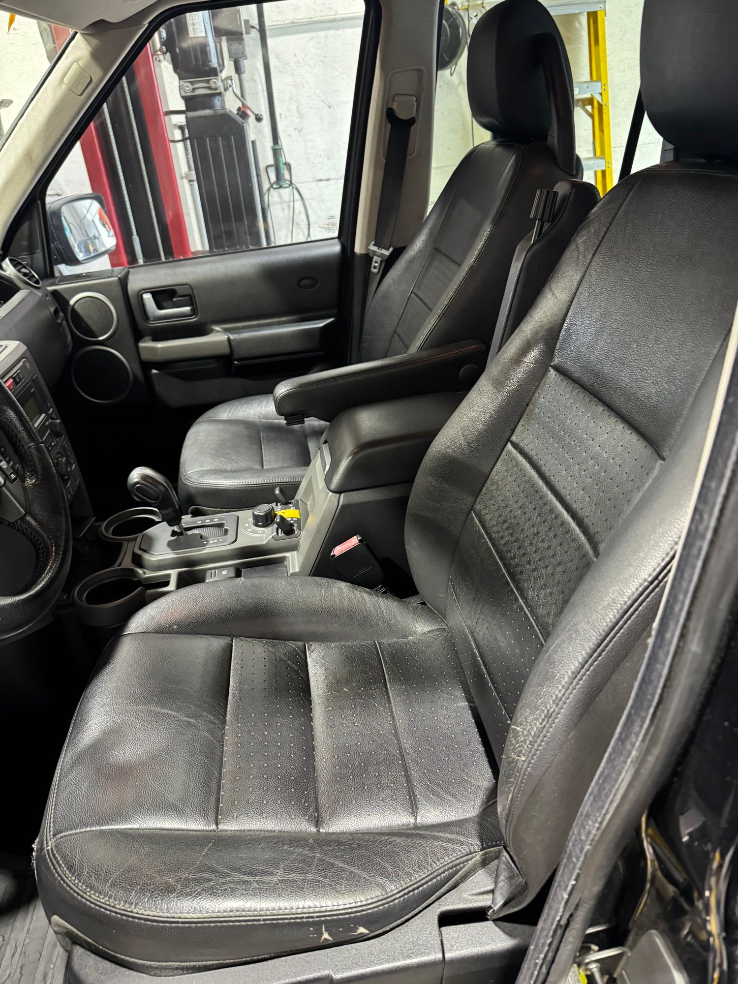 2005 Land Rover LR3 - Off road equipped HD LR3- $9500 - Used - VIN SALAG25446A384108 - 200,330 Miles - 8 cyl - 4WD - Automatic - SUV - Black - Huntington Beach, CA 92649, United States