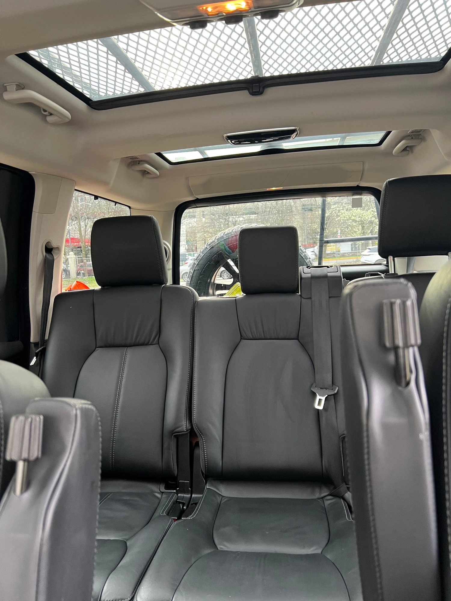 2012 Land Rover LR4 - 2012 Land Rover LR4 HSE - Used - VIN SALAK2D49CA646698 - 83,133 Miles - 8 cyl - AWD - Automatic - White - Jersey City, NJ 07302, United States