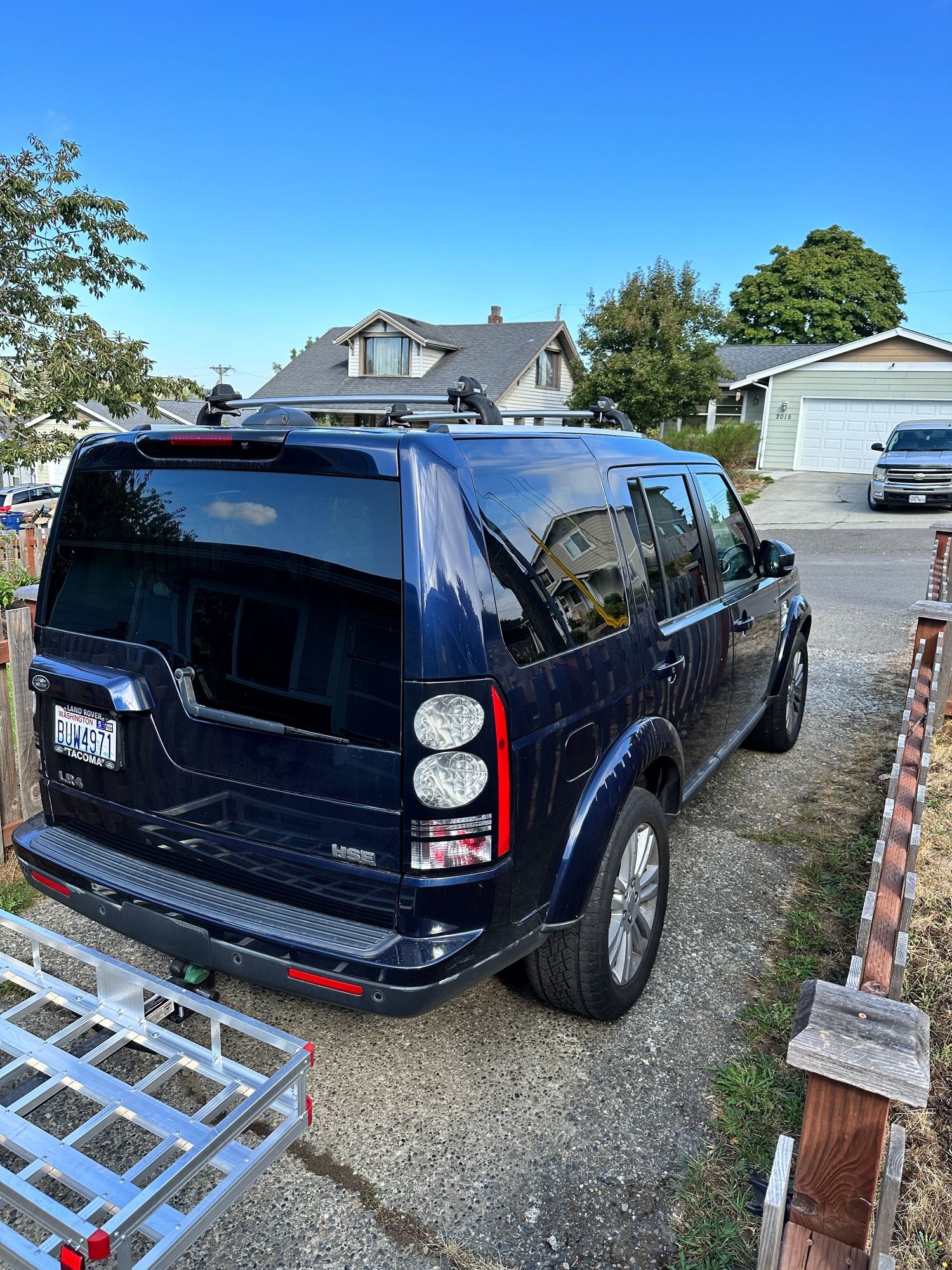 2014 Land Rover LR4 - 2014 Land Rover LR4 HSE LUX sport utility - $20,000 (Northeast Tacoma) - Used - VIN SALAK2V64EA705773 - 145,118 Miles - 6 cyl - 4WD - Automatic - SUV - Blue - Tacoma, WA 98404, United States
