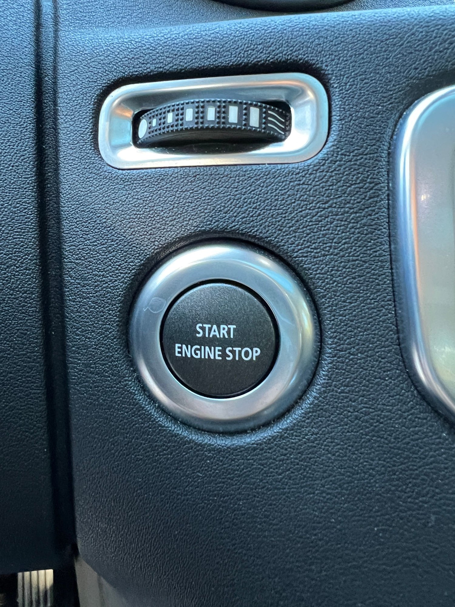 2012 Land Rover LR4 - Clean 2012 LR4 HSE - Used - VIN SALAG2D4XCA622279 - 106,800 Miles - 8 cyl - 4WD - Automatic - SUV - Black - Daytona Beach, FL 32174, United States