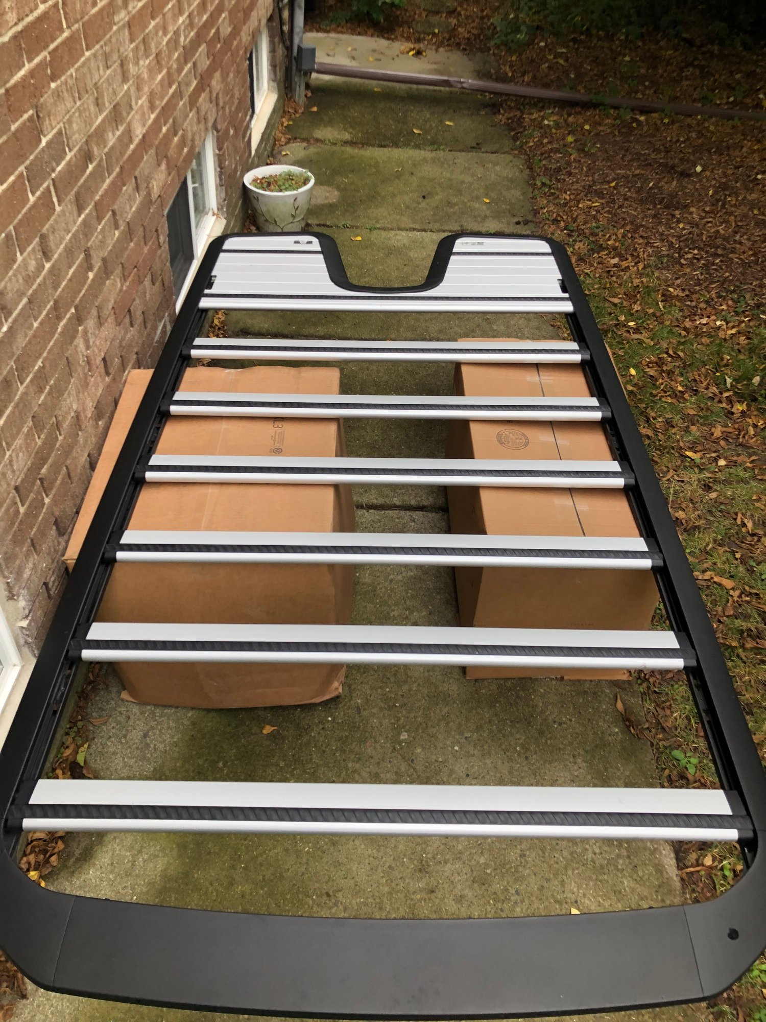 Miscellaneous - Land rover Defender OEM roof rack and OEM ladder from 30th Anniversay Defender - Used - 2020 to 2023 Land Rover Defender 110 - Rochester Hills, MI 48309, United States