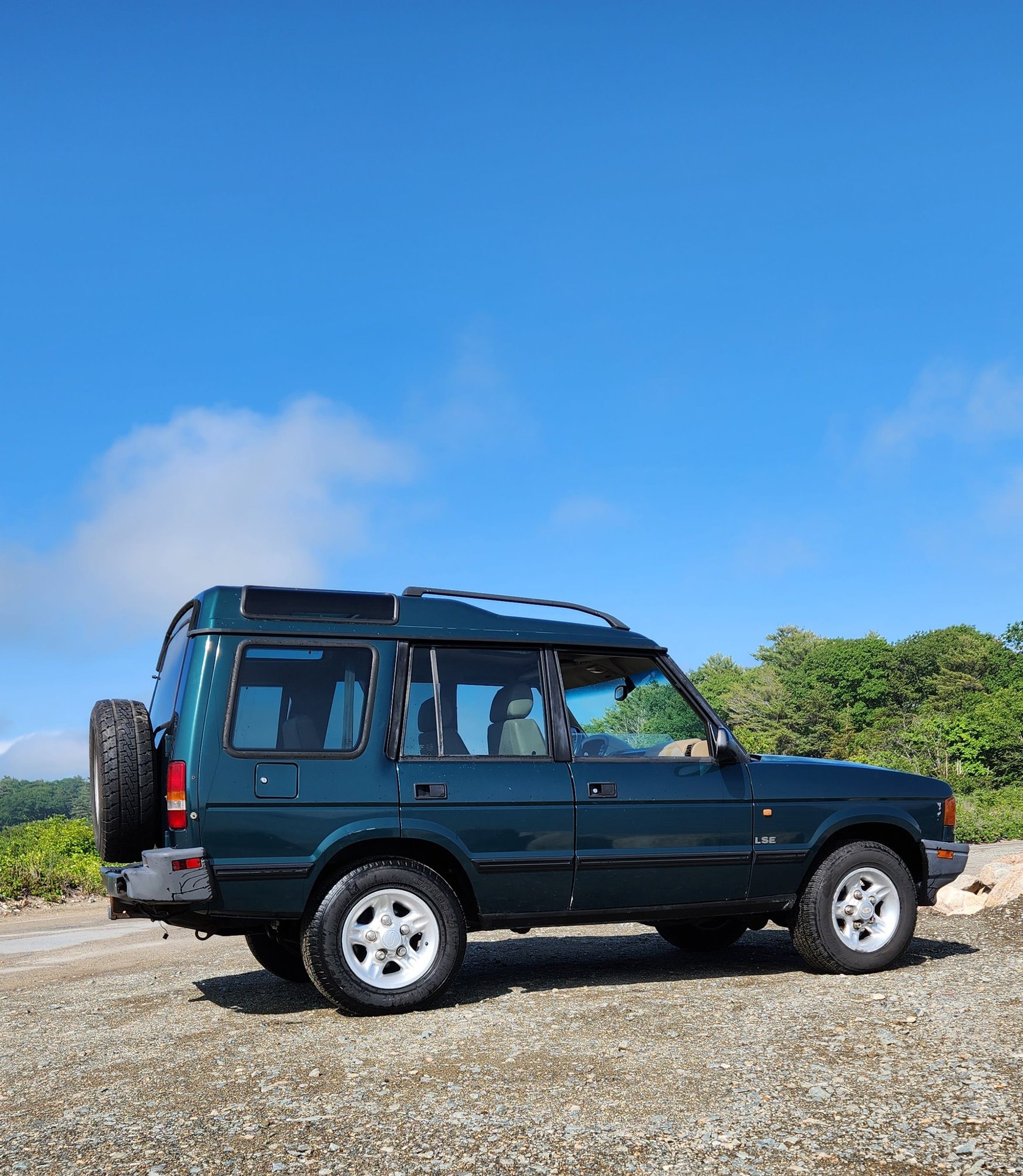 Wheels and Tires/Axles - Wheels/Tires from 1997 Discovery 1 -- $400 - Used - 1994 to 1999 Land Rover Discovery - Manchester By The Sea, MA 01944, United States