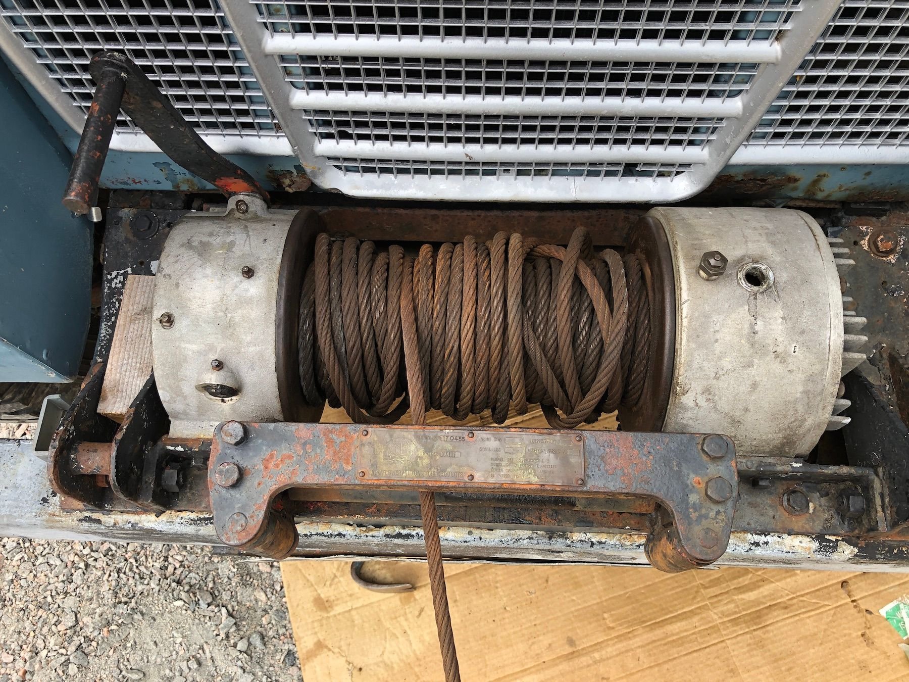 Mayflower winch is stuck, won't turn. Breaking shear pins. Land Rover