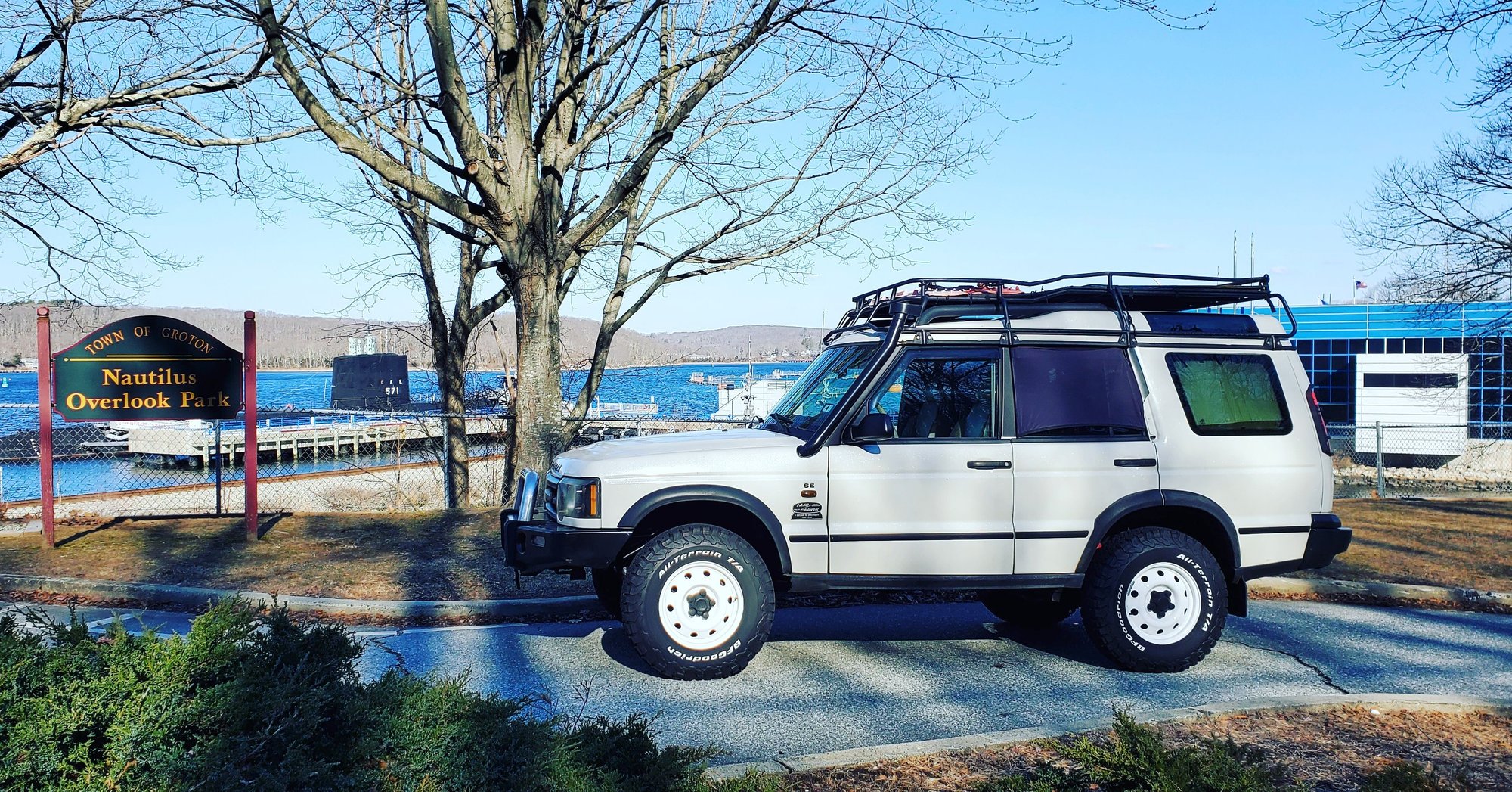 2004 Land Rover Discovery - WTB: White 2004 Discovery 2 - Used - White - Portsmouth, NH 03801, United States