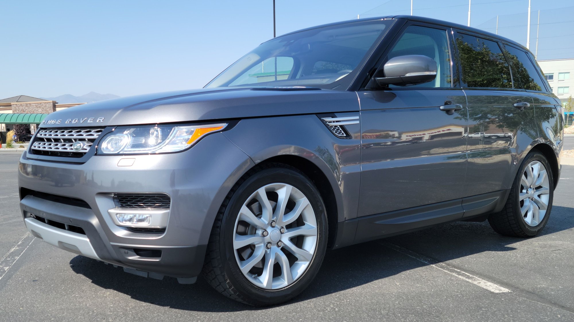 2016 Land Rover Range Rover Sport - Low mileage RR Sport - Used - VIN SALWR2PF7GA593326 - 65,600 Miles - 6 cyl - 4WD - Automatic - SUV - Gray - Salt Lake City, UT 84117, United States