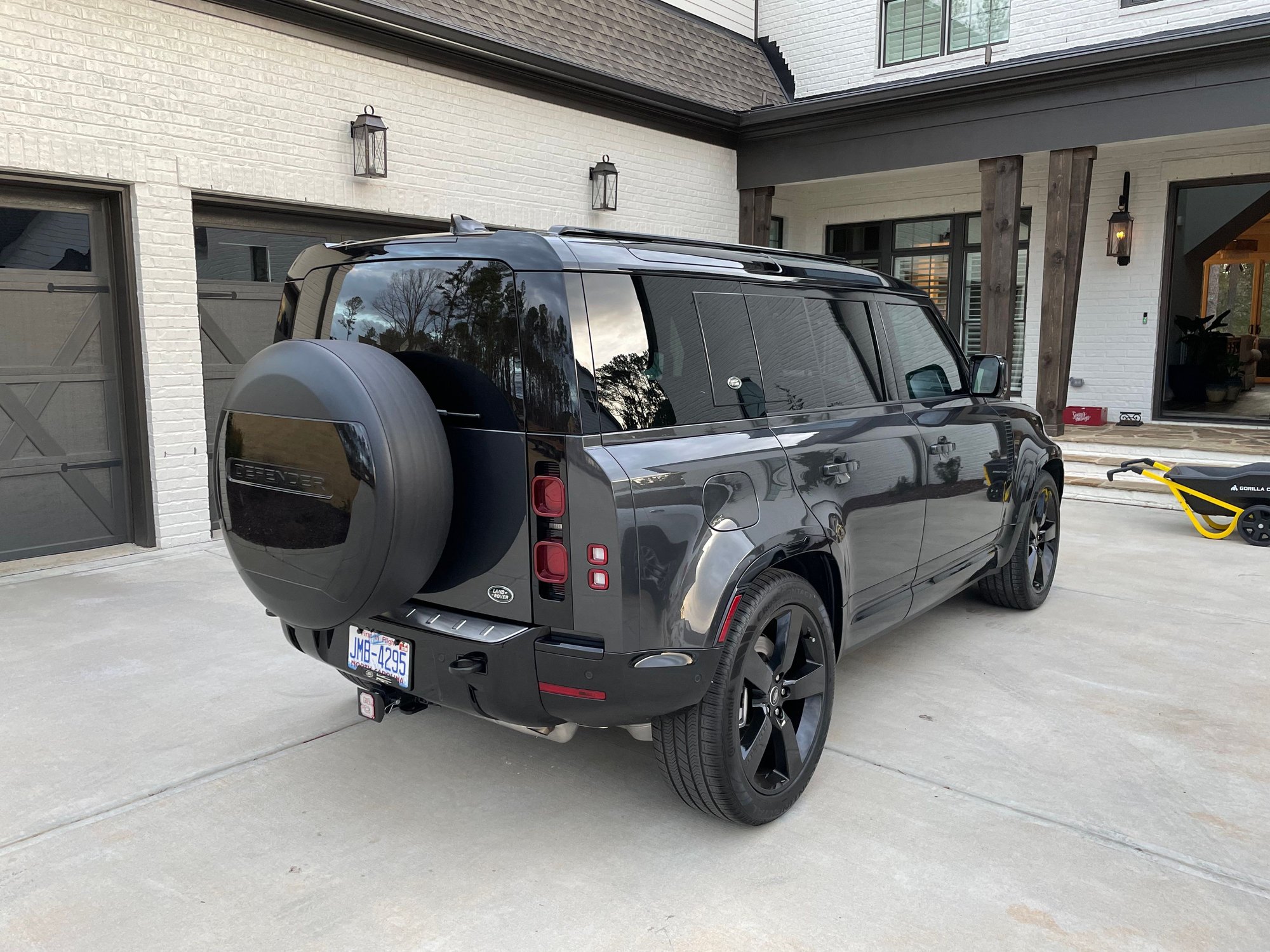 2022 Land Rover Defender - Rare 2022 Defender XHSE For Sale - Used - VIN SALE37RU3N2089918 - 6 cyl - 4WD - Automatic - SUV - Gray - Raleigh, NC 27606, United States