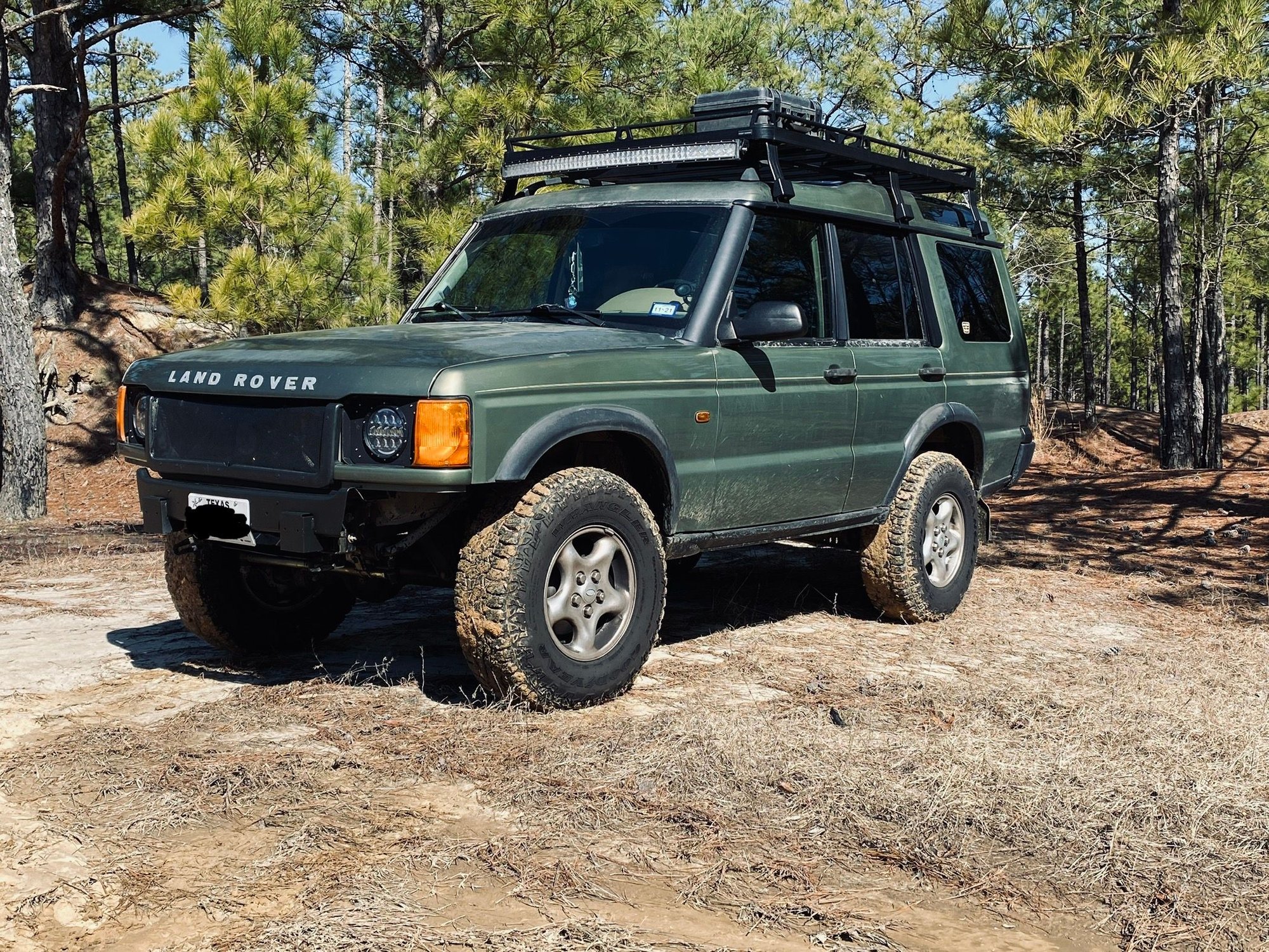 2000 Land Rover Discovery - 2000 DII 7 Seater, Rear Air - Used - VIN SALTY1240YA274888 - 156,000 Miles - 8 cyl - 4WD - Automatic - SUV - Other - Fayetteville, NC 28304, United States