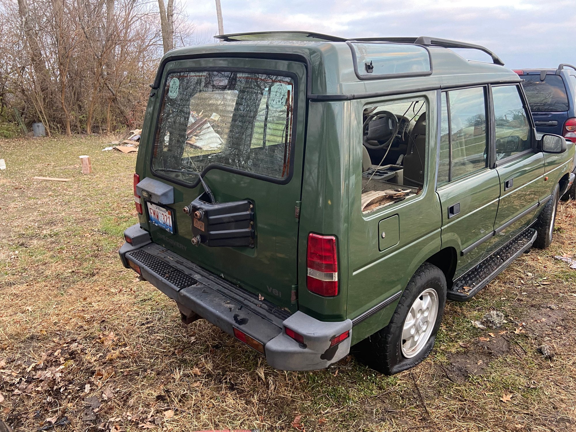1995 Land Rover Discovery - Parting out 1995 Discovery I - Lacon, IL 61540, United States