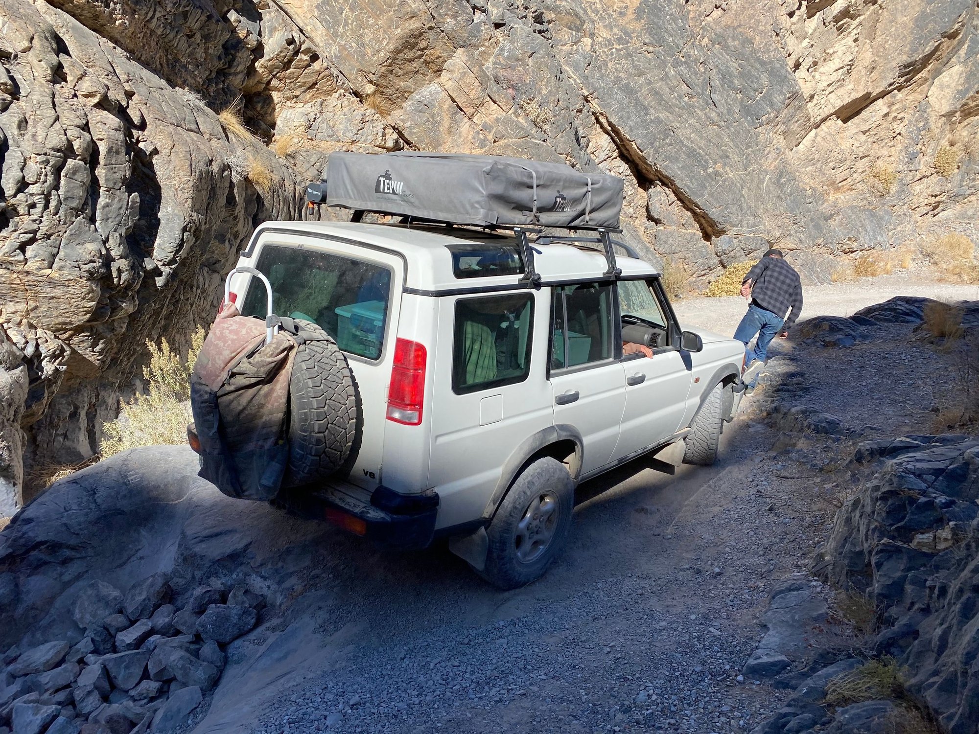 2000 Land Rover Discovery - 2000 Land Rover Discovery 2 SE7 - Used - VIN SALTY1540YA241322 - 203,000 Miles - 8 cyl - 4WD - Automatic - SUV - White - Castro Valley, CA 94552, United States