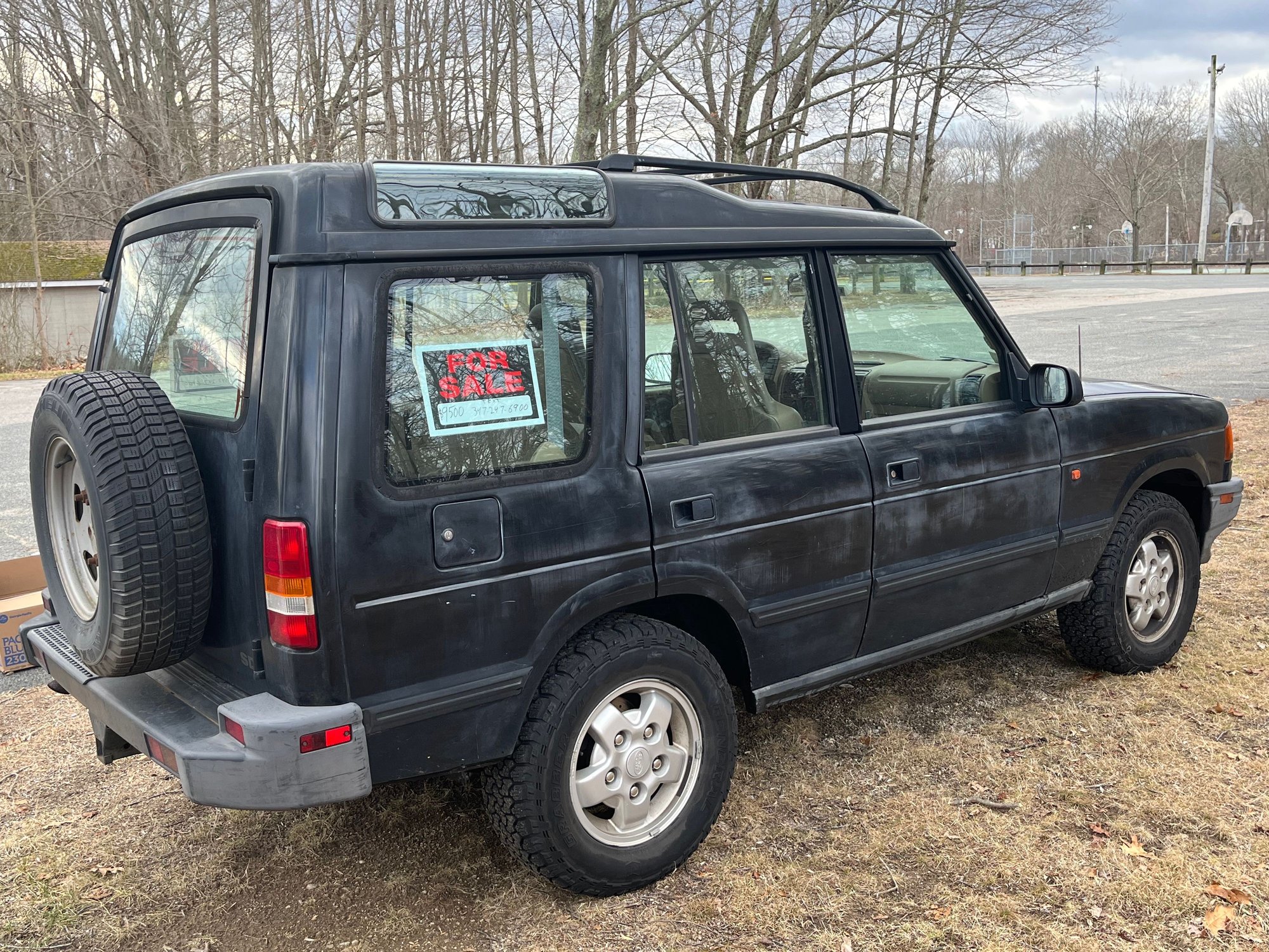 1996 Land Rover Discovery - 1996 D1 w/ 118K miles - Used - VIN SALJY1242TA194413 - 118,500 Miles - 8 cyl - 4WD - Automatic - SUV - Black - Scituate, RI 02831, United States