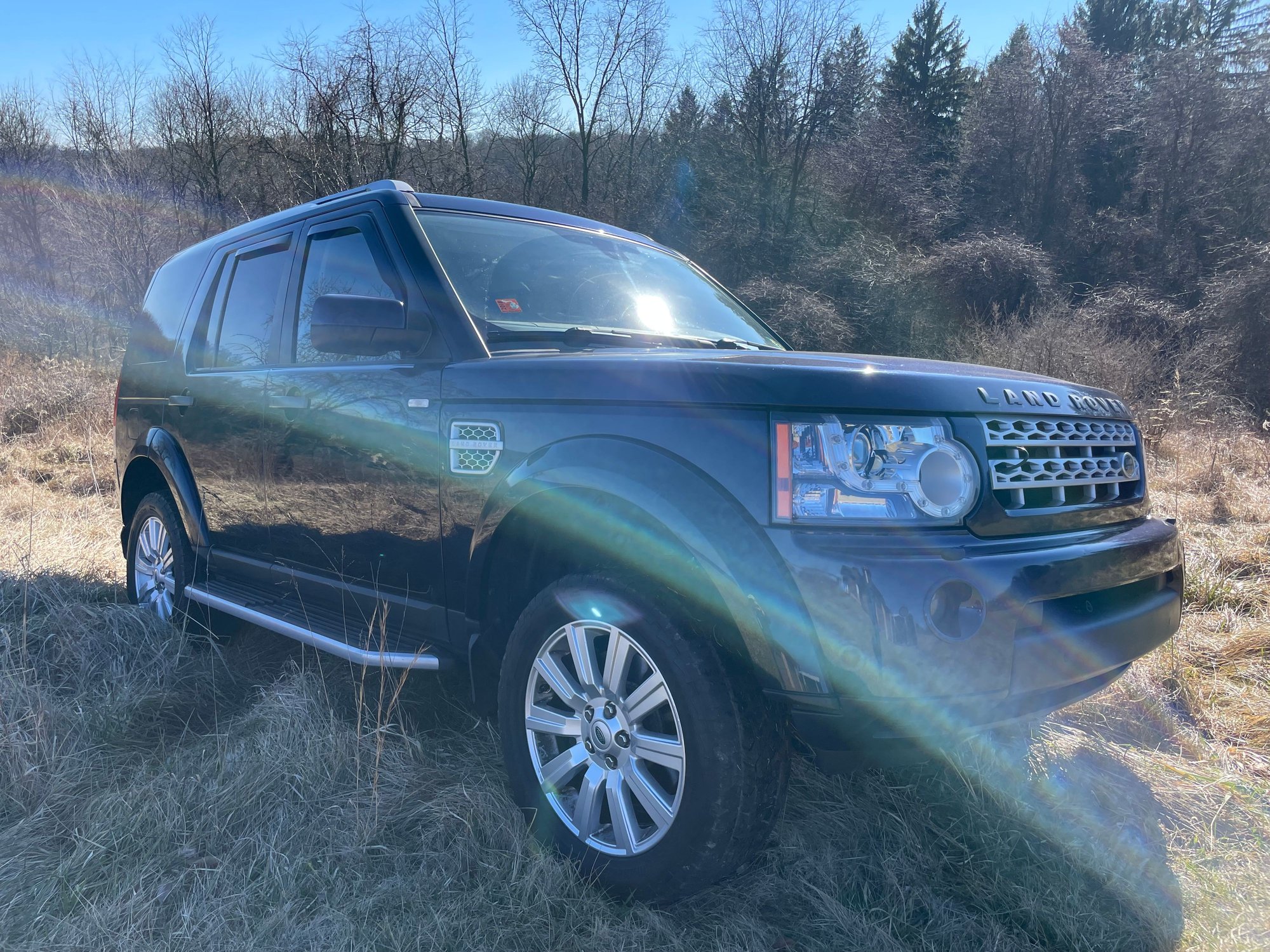 2013 Land Rover LR4 - Well Cared For 2013 Loire Blue L - Used - VIN SALFR2BG2DH365401 - 186,635 Miles - 8 cyl - AWD - Automatic - SUV - Blue - Pittsburgh, PA 15086, United States