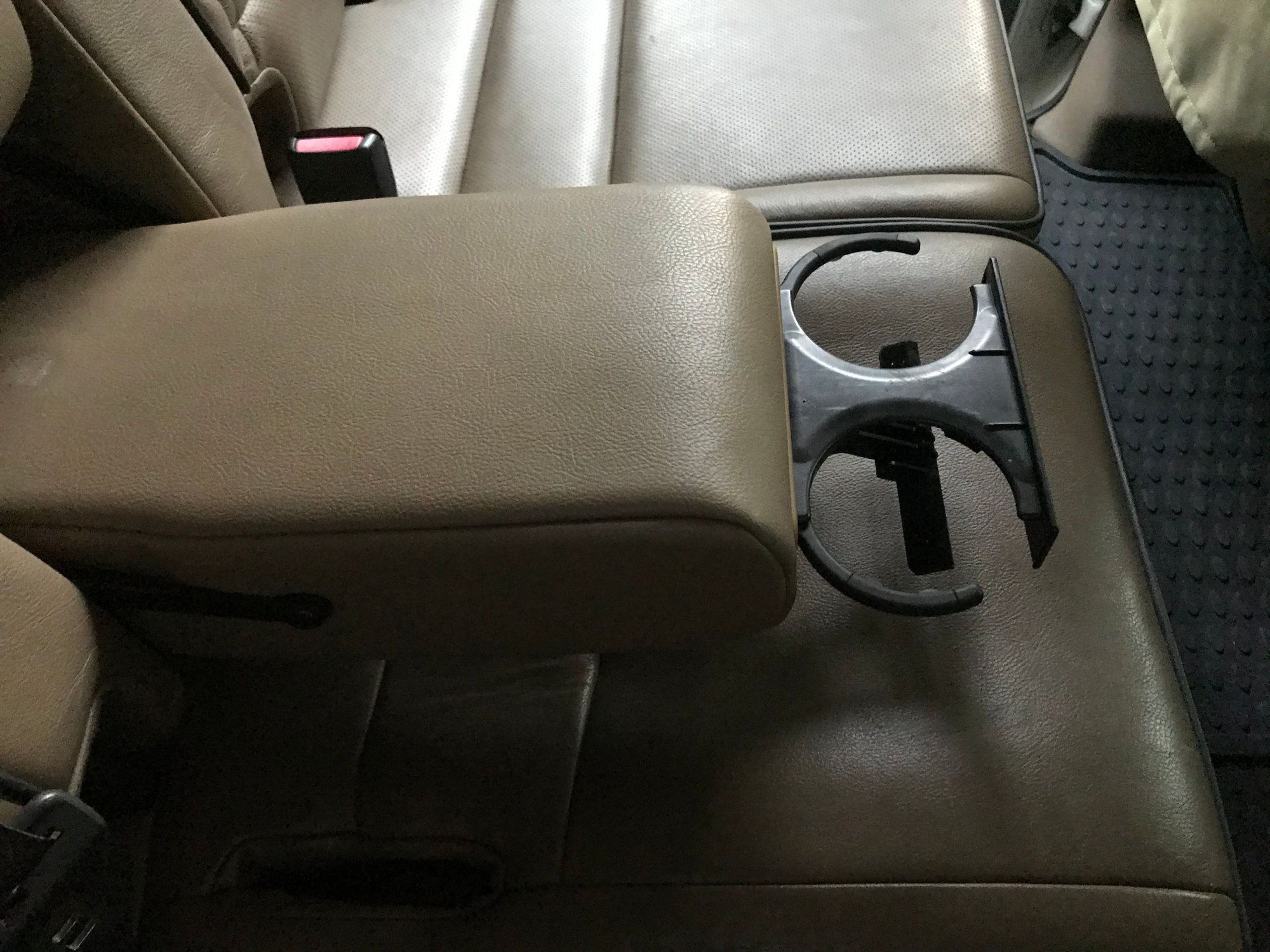 2002 Land Rover Discovery - Survivor 2002 Discovery SE II on frame restorations - Used - VIN SALTY12412A742781 - 241,174 Miles - 8 cyl - AWD - Automatic - SUV - White - Sugar Land, TX 77496, United States