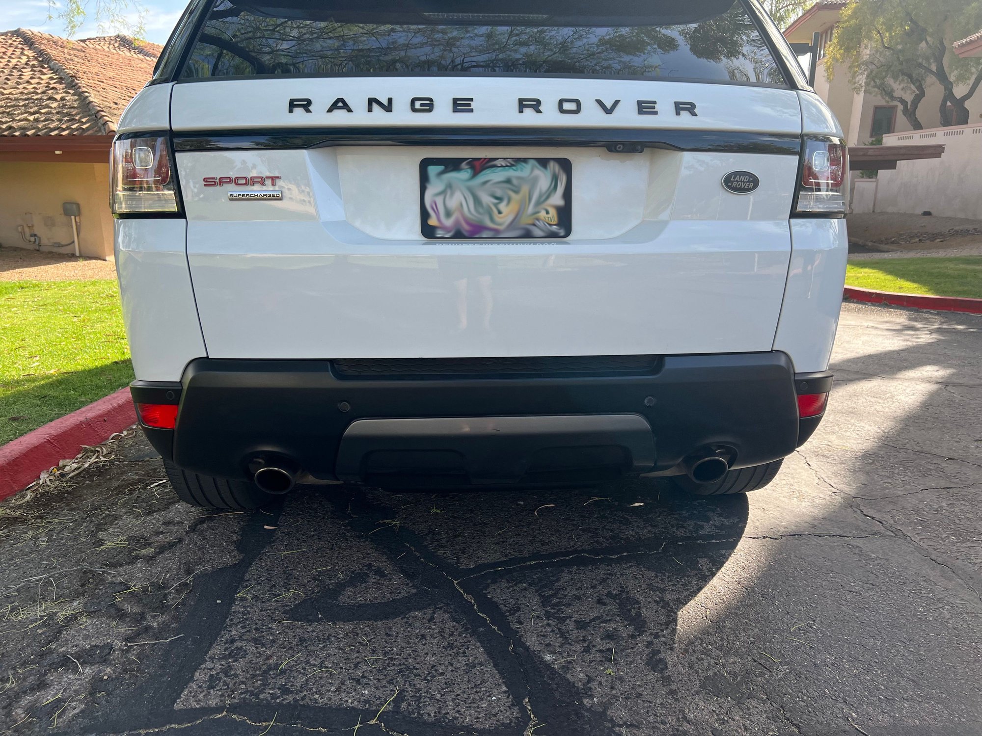 2017 Land Rover Range Rover Sport - 2017 Range Rover Sport Supercharged Dynamic 5.0L - Used - VIN SALWR2FE3HA148494 - 46,000 Miles - 4WD - Automatic - SUV - White - Phoenix, AZ 85018, United States