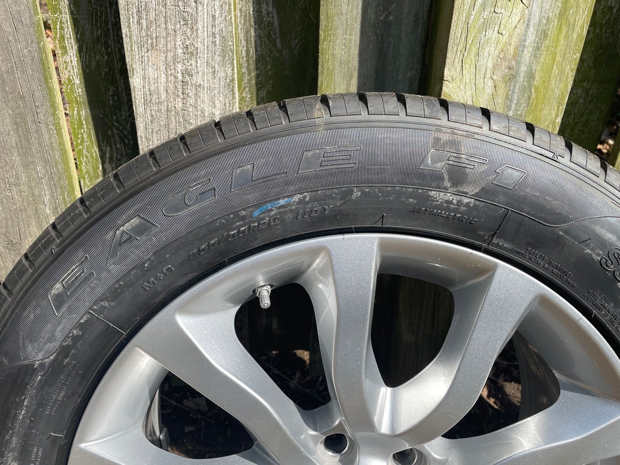 Wheels and Tires/Axles - 20" Wheels & Tires - Used - 2014 to 2022 Land Rover Range Rover Sport - Hampton, VA 23669, United States