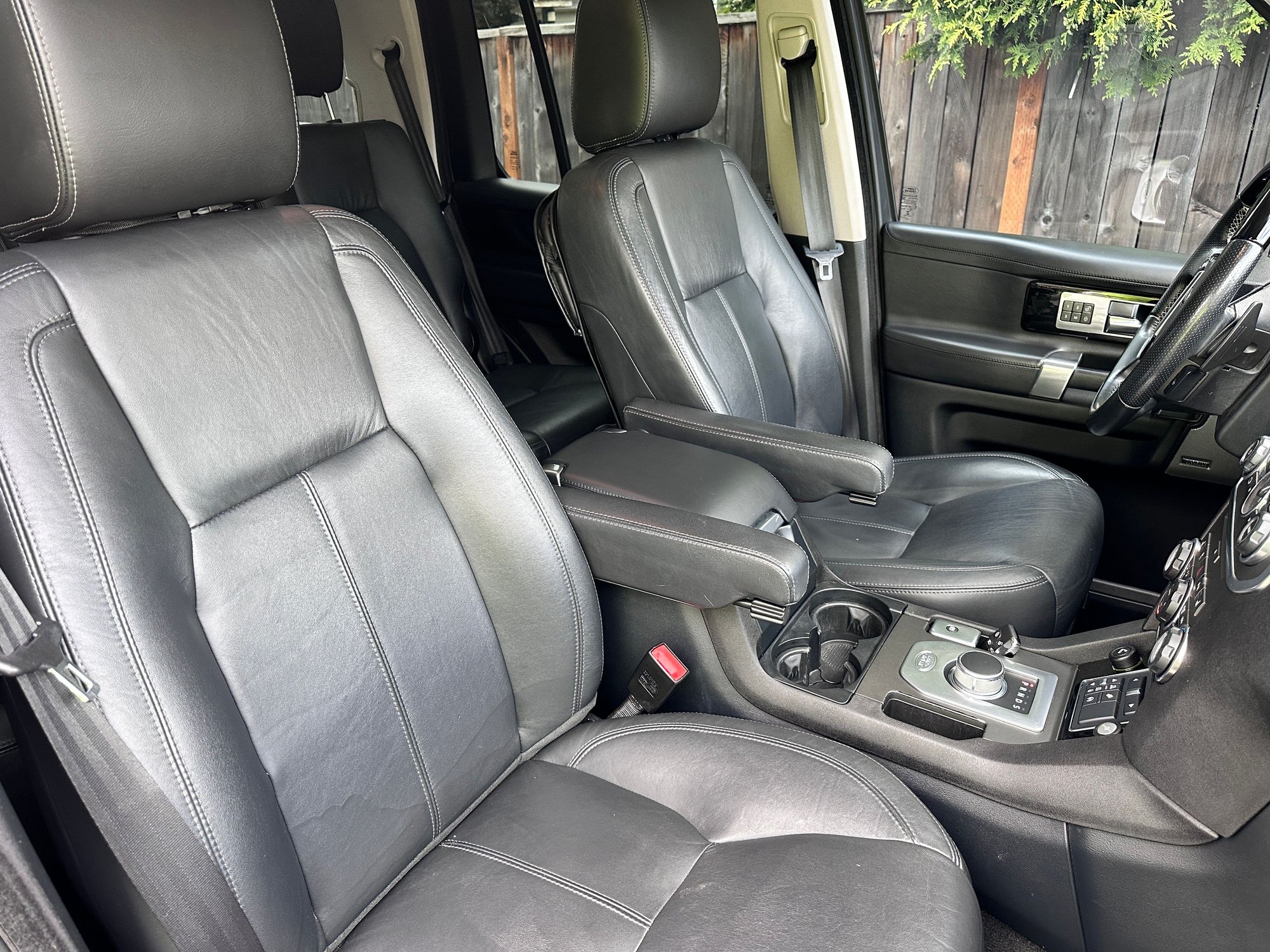 2016 Land Rover LR4 - 2016 LR4 HSE LUX (Non-HD) - Used - VIN SALAK2V68GA787980 - 121,500 Miles - 6 cyl - AWD - Automatic - SUV - Gray - Beaverton, OR 97078, United States