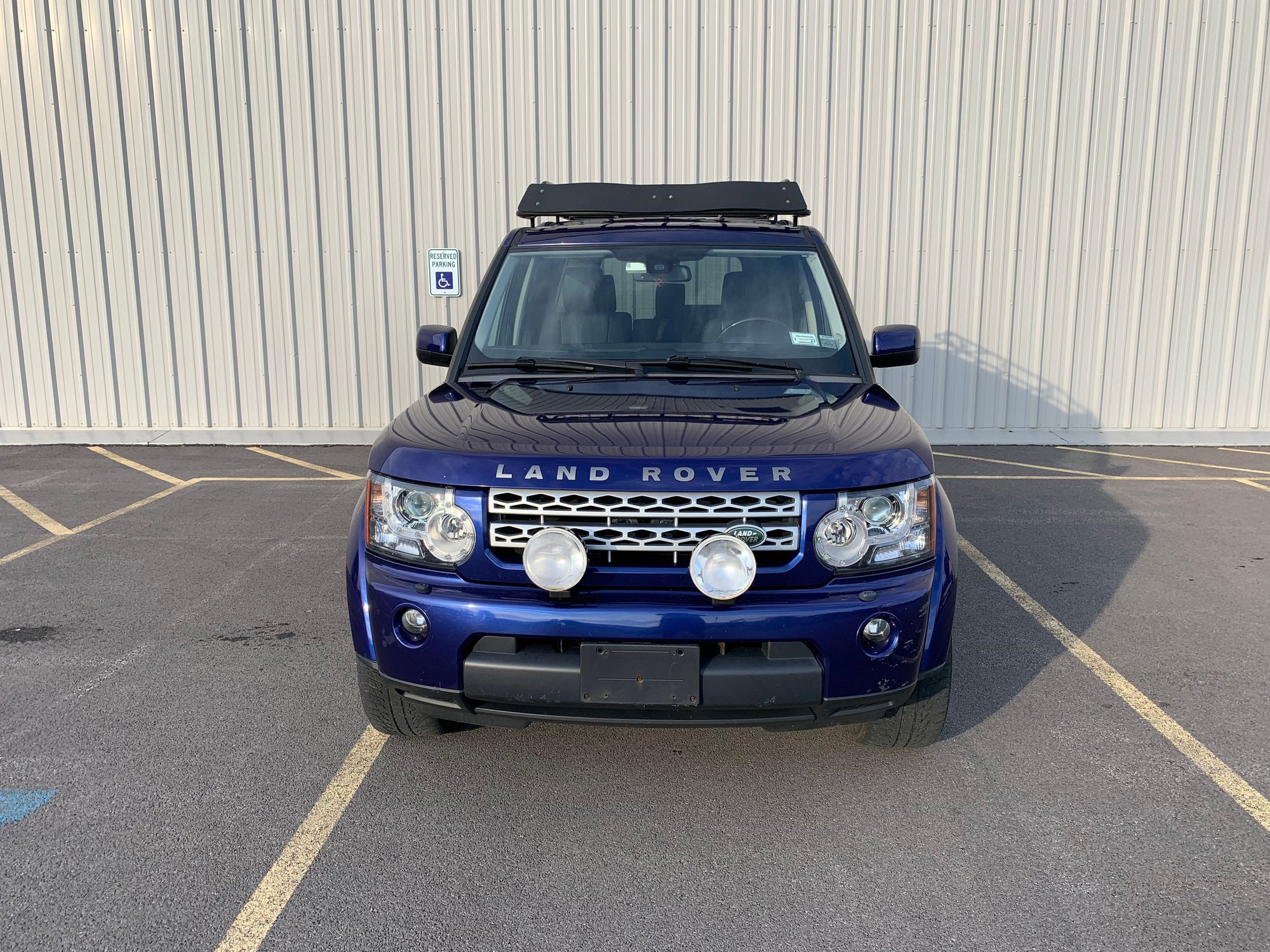 2011 Land Rover LR4 - 2011 LR4 For Sale - Used - VIN SALAG2D47BA560225 - 149,000 Miles - 8 cyl - AWD - Automatic - SUV - Blue - Utica, NY 13501, United States