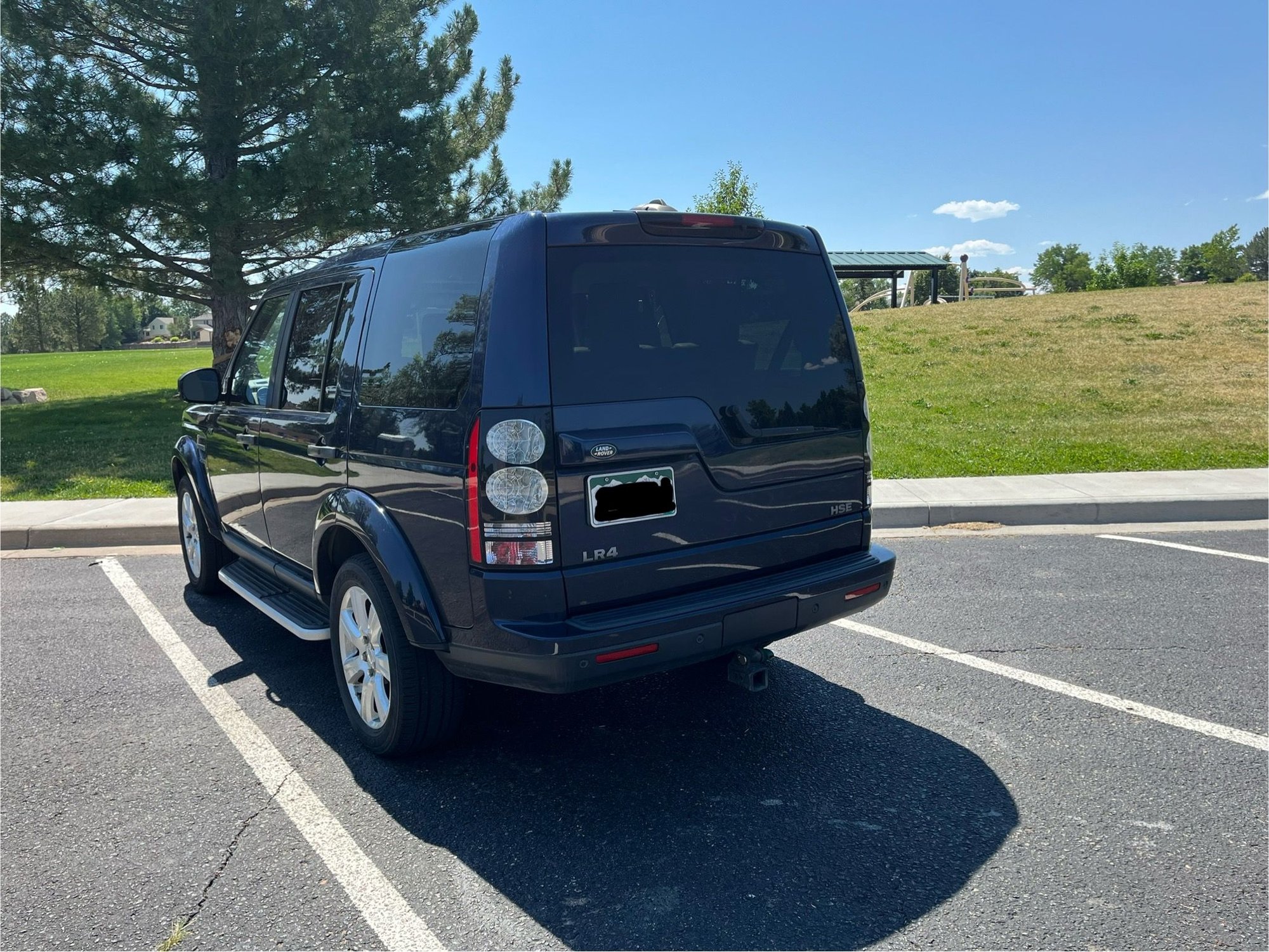 2015 Land Rover LR4 - 2015 lr4 hse - Used - VIN SALAG2V64FA765491 - 101,390 Miles - 6 cyl - Automatic - SUV - Blue - Denver, CO 80128, United States