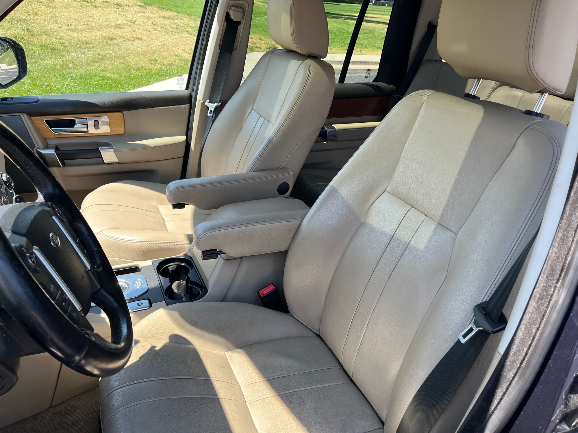 2015 Land Rover LR4 - 2015 lr4 hse - Used - VIN SALAG2V64FA765491 - 101,390 Miles - 6 cyl - Automatic - SUV - Blue - Denver, CO 80128, United States