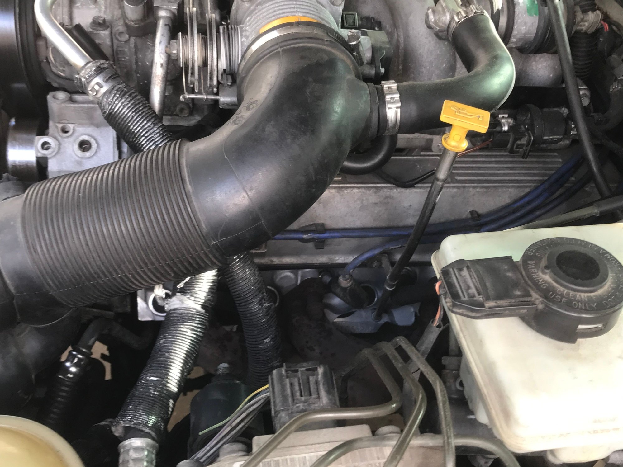 2002 Land Rover Discovery - Survivor 2002 Discovery SE II on frame restorations - Used - VIN SALTY12412A742781 - 241,174 Miles - 8 cyl - AWD - Automatic - SUV - White - Sugar Land, TX 77496, United States