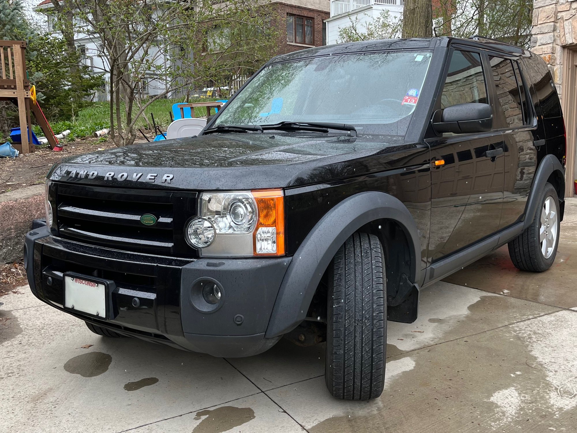 2008 Land Rover LR3 - 2008 LR3 HSE in great mechanical shape - Used - VIN SALAG25418A460581 - 116,000 Miles - 8 cyl - 4WD - Automatic - SUV - Black - Madison, WI 53706, United States