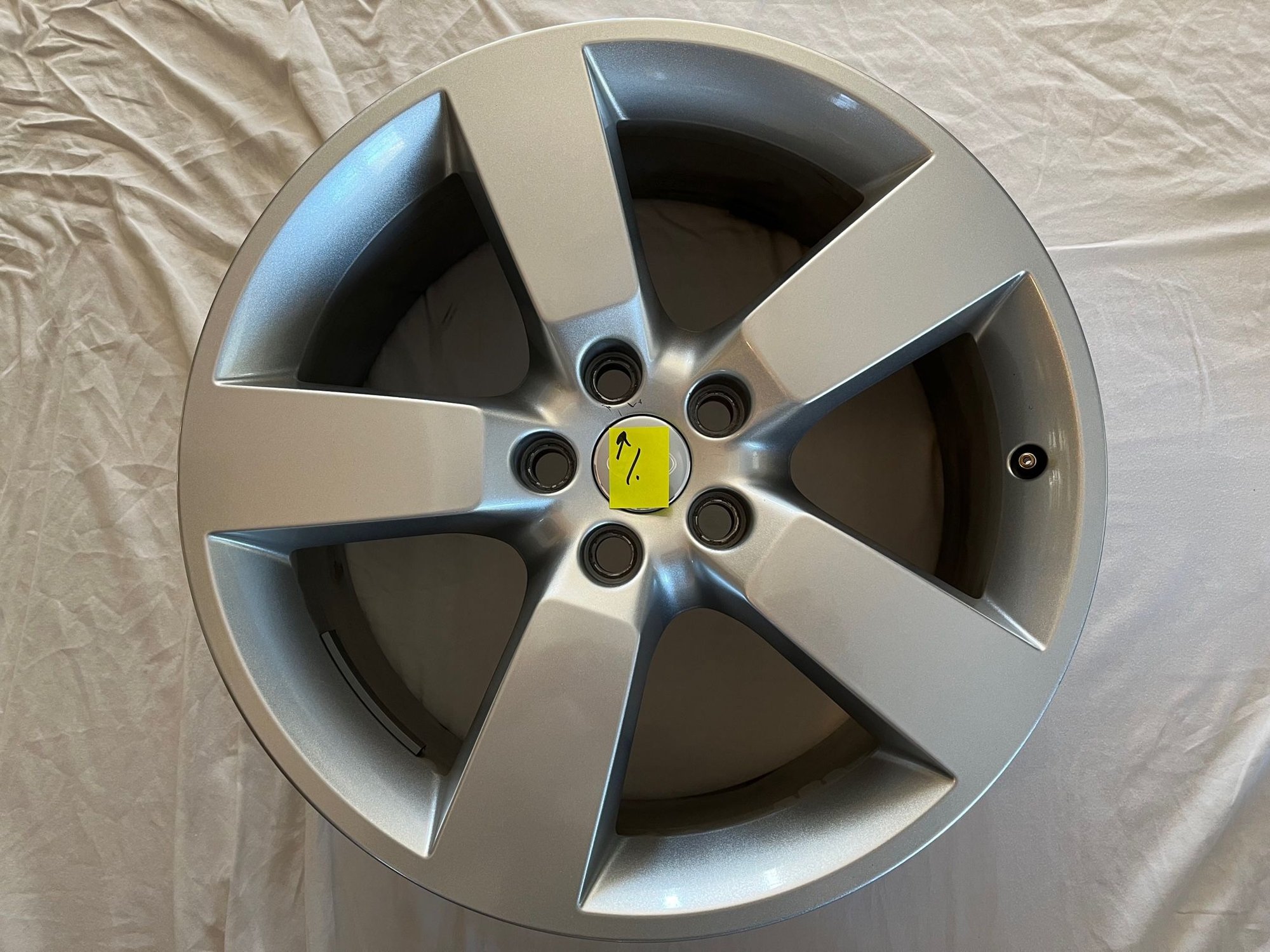 Wheels and Tires/Axles - Set of 4 used 20" Defender Wheels - Used - 2020 to 2022 Land Rover Defender 110 - Duxbury, MA 02332, United States