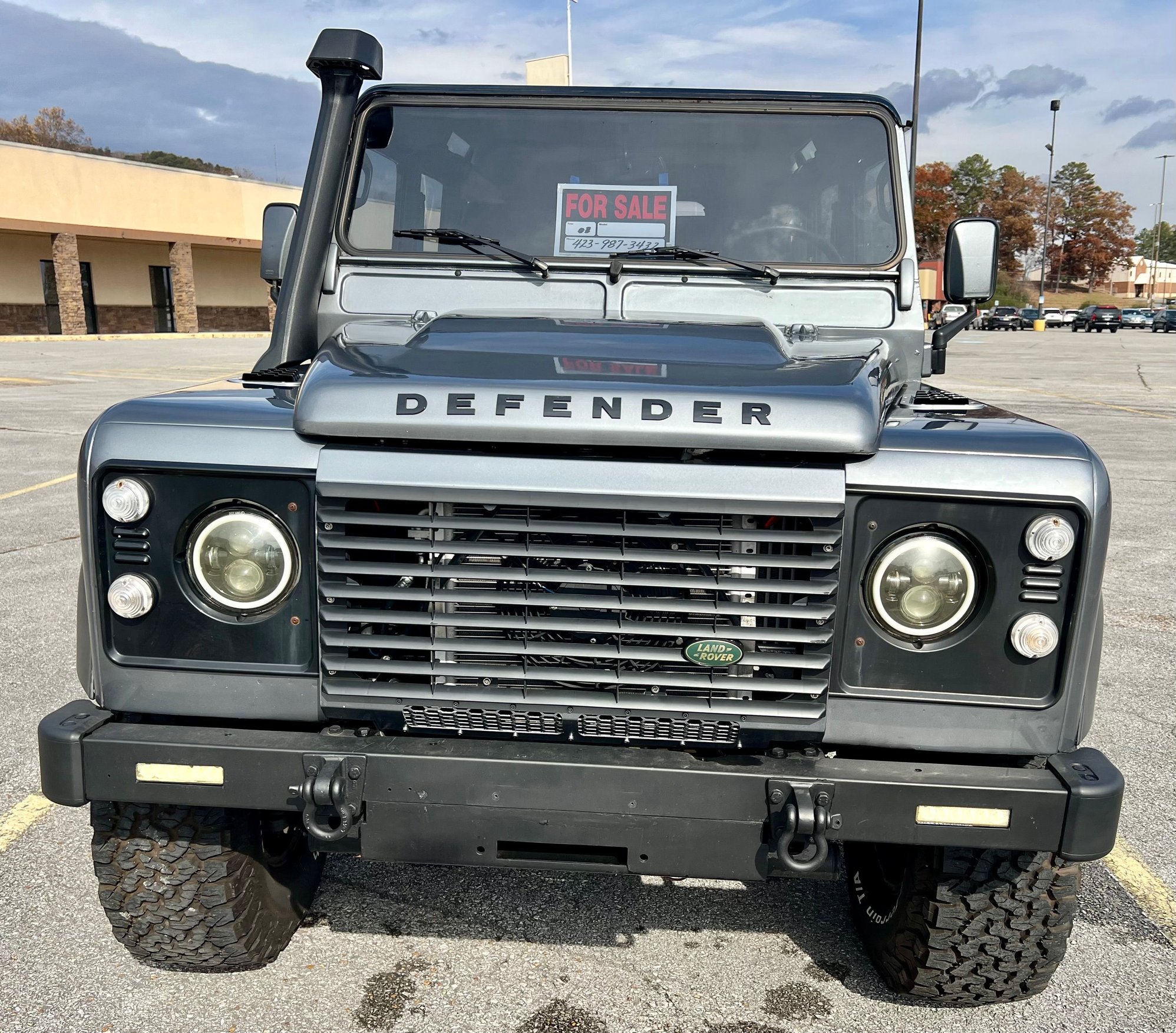 1991 Land Rover Range Rover - 1991 Land Rover Defender - Used - VIN SALLDHMD8FF471696 - 123,400 Miles - 8 cyl - 4WD - Manual - SUV - Silver - Chattanooga, TN 37421, United States