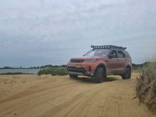 The deep, soft sand posed no problems for the new Disco.