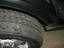 Fuzion XTi 285/60-18 All-Terrain Tires, no rubbing issues with this 31.5&quot; tall size tire.