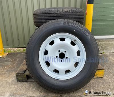 Wheels and Tires/Axles - Factory tires and rims - set of 5 - New - 2023 Land Rover Defender 110 - La Canada, CA 91011, United States