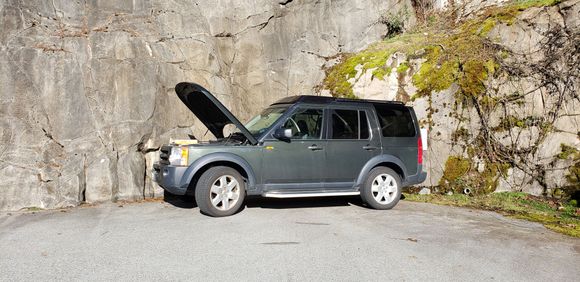 LR3 air intake filter replacement