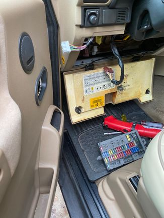 DO NOT SHUT THE DRIVERS door with this panel down...will crack something (either the panel or the door speaker pocket)