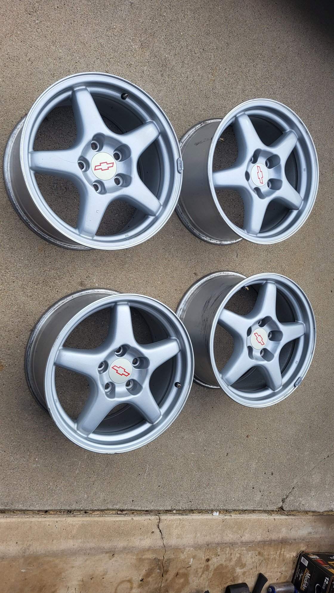 Wheels and Tires/Axles - Zr1/SS 17" wheels OEM not reproduction - Used - Ypsilanti, MI 48197, United States