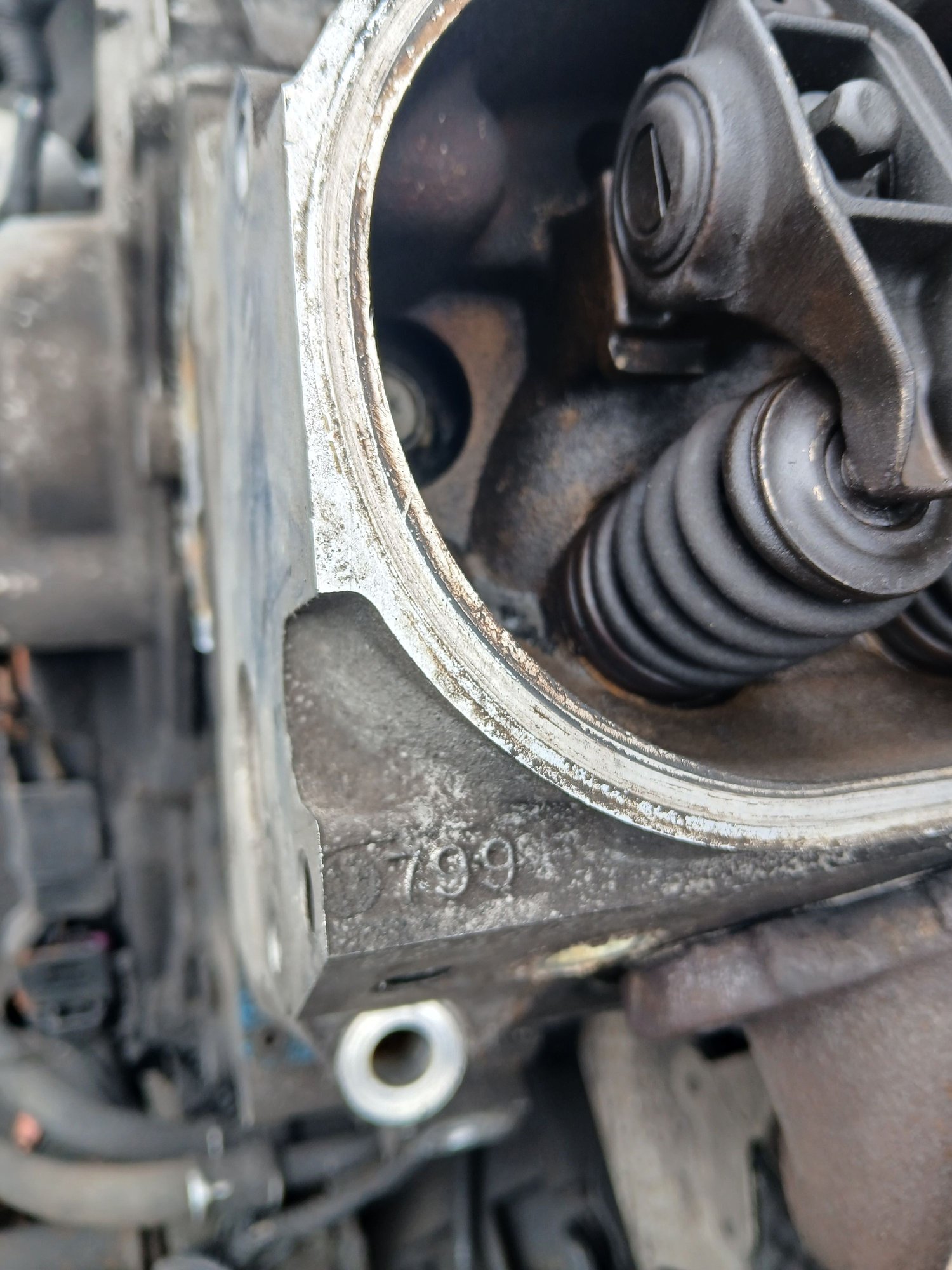 Engine - Intake/Fuel - Fs 799 cylinder heads - Used - 0  All Models - Rockledge, FL 32955, United States