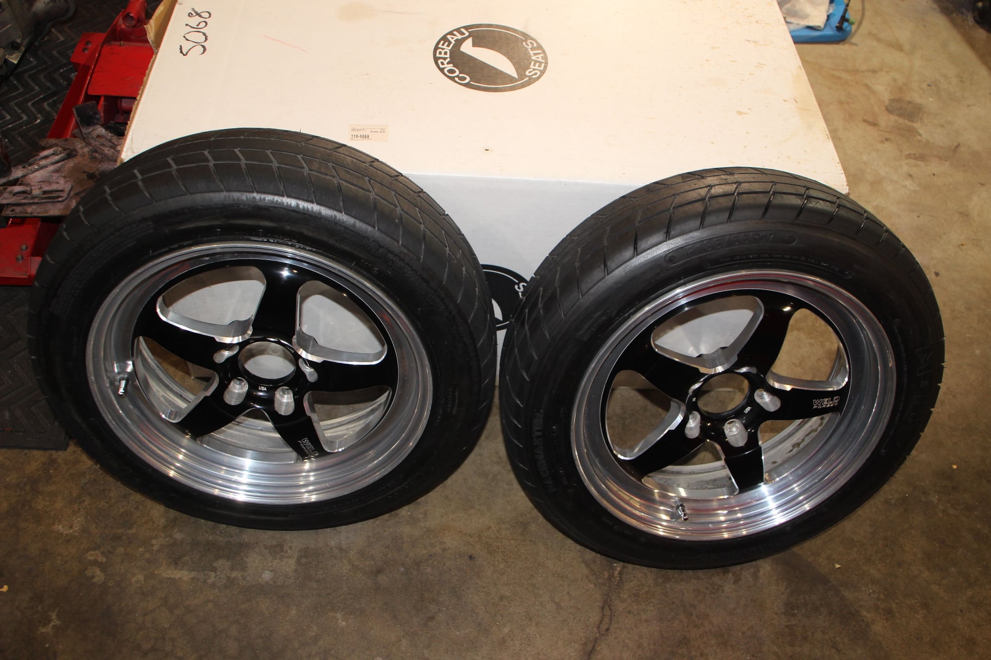  - 17" x 5.5" WELD RTS S71 Front Runners and M&H Racemaster tires - Portage, IN 46368, United States