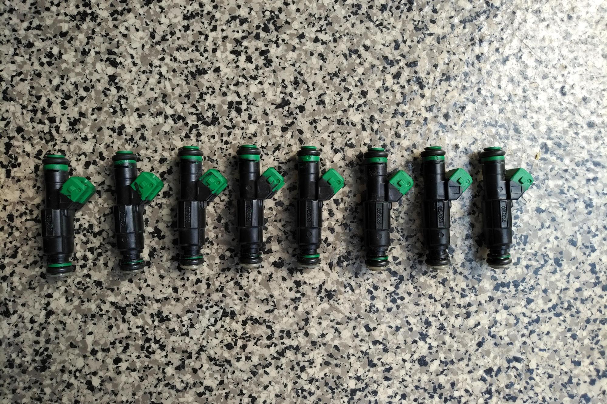  - SVO 42lb 440cc Green injectors LS1/LS6 tall style. - Vancouver, BC V5A2W7, Canada