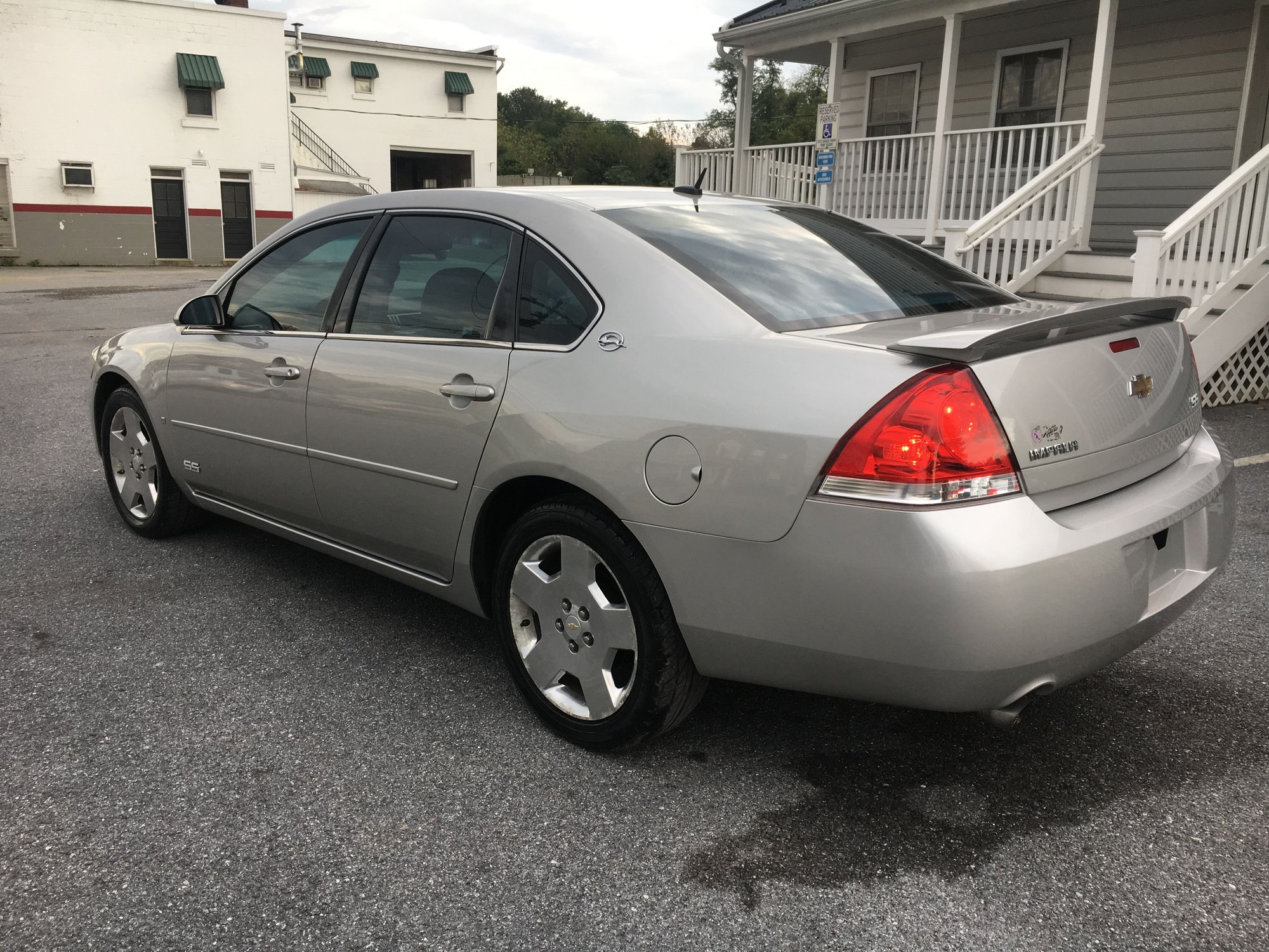 2006 Chevrolet Impala - 06 Chevy Impala SS 114k 5.3 - Used - VIN 2g1wd58c869279540 - 114,000 Miles - 8 cyl - 2WD - Automatic - Sedan - Silver - Thurmont, MD 21788, United States