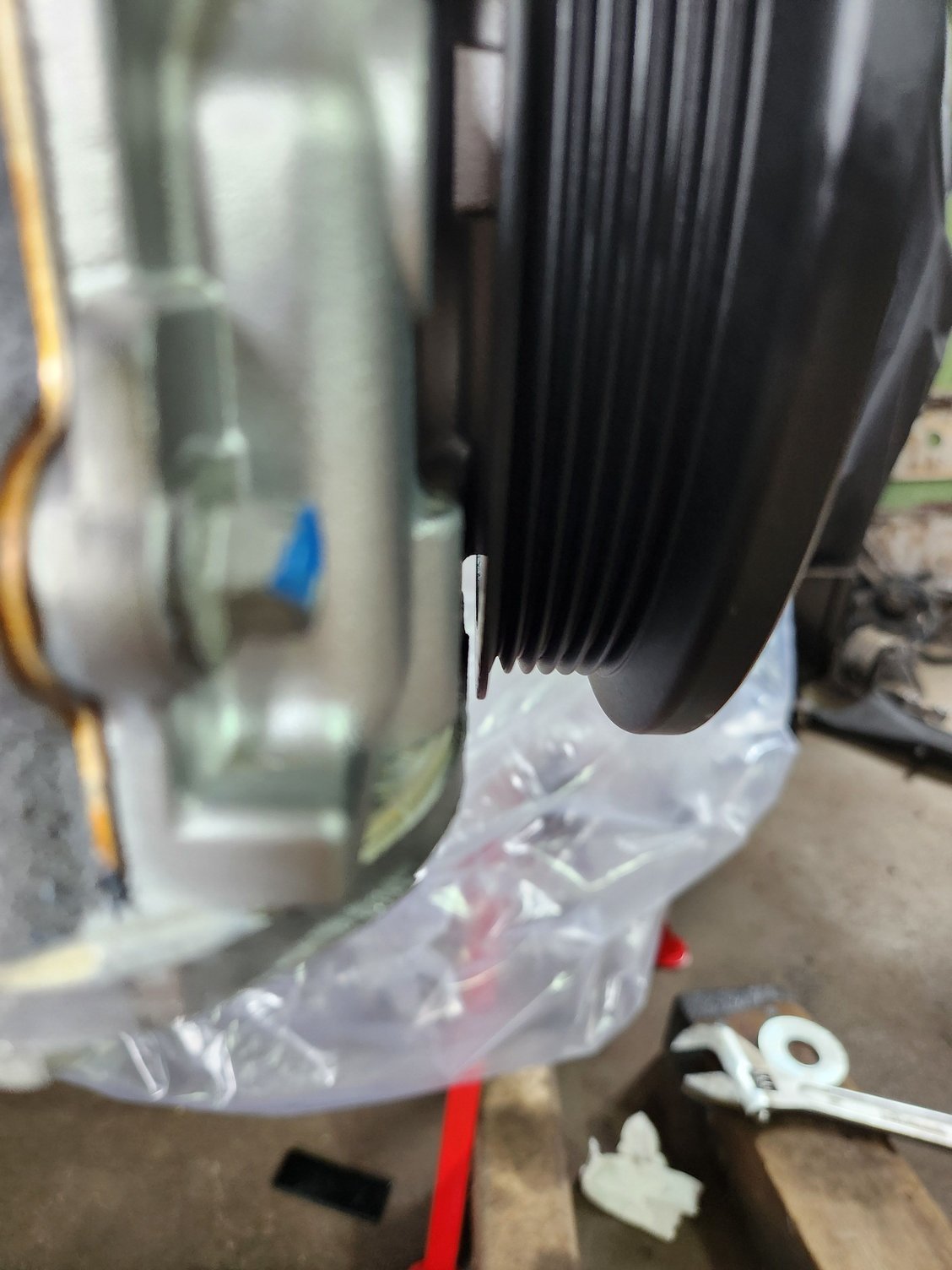 Tight to oil pan flange