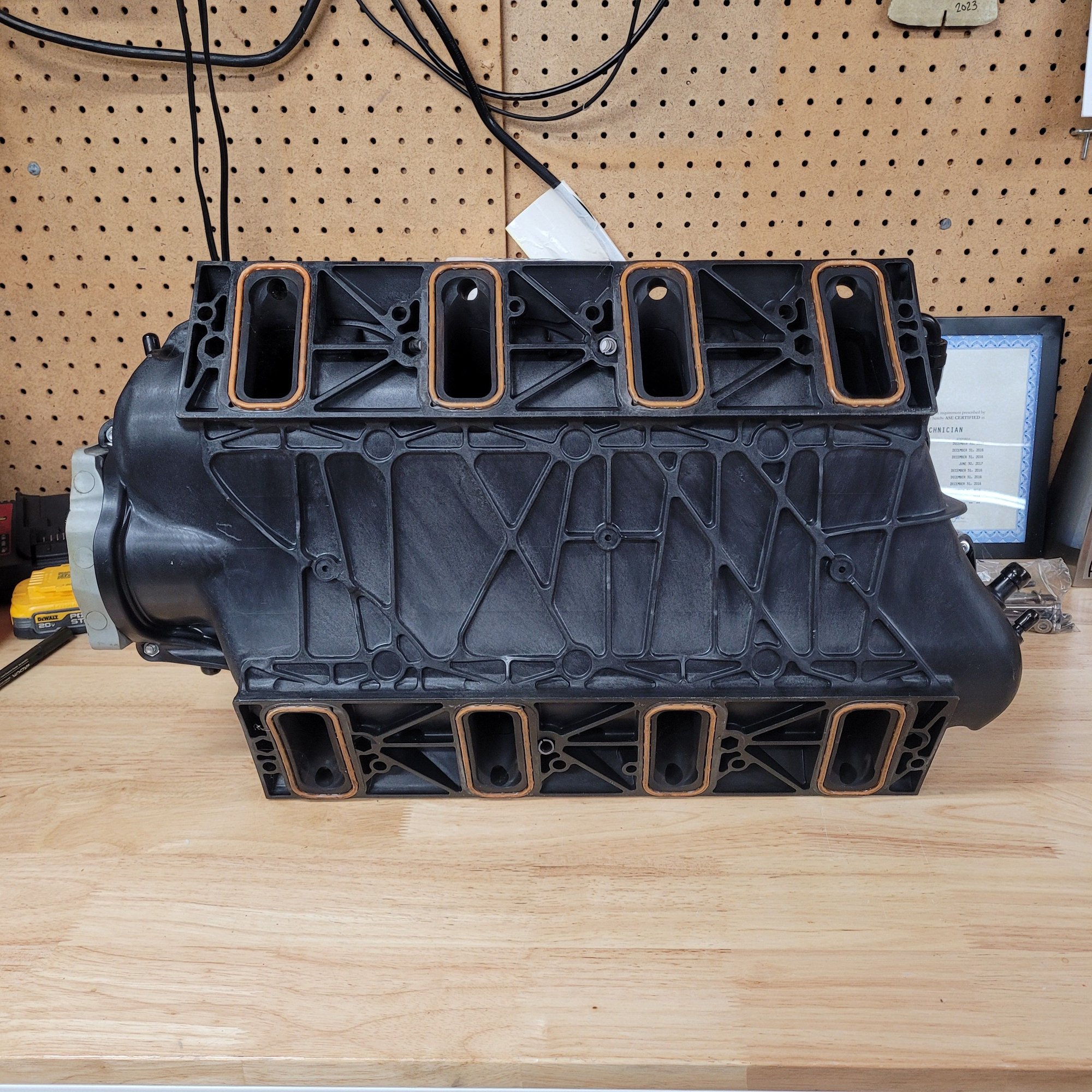 Engine - Intake/Fuel - FAST LSXr cathedral port intake (ported by tony mamo) w/holley fuel rails - Used - 0  All Models - Cornelius, NC 28031, United States