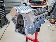 Engine ready for rocker arm install