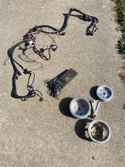 Engine - Electrical - Delay box 202 and March pulleys and alternator bracket SBC - Used - 0  All Models - Fair Grove, MO 65648, United States