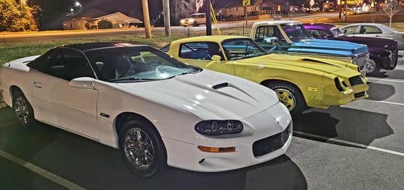 Had to park beside the 2nd Gen Z28. A few days ago a millennial working, at AutoZone ask if my 02 Z28 was a 2nd Gen! At least he knew it was a Camaro so there hope for the next generation.