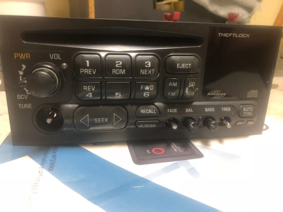 Oem radio from 99 Camaro missing knobs and small crack in am/fm button in working order 50$ 