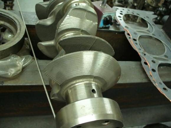 Knife edge crankshaft